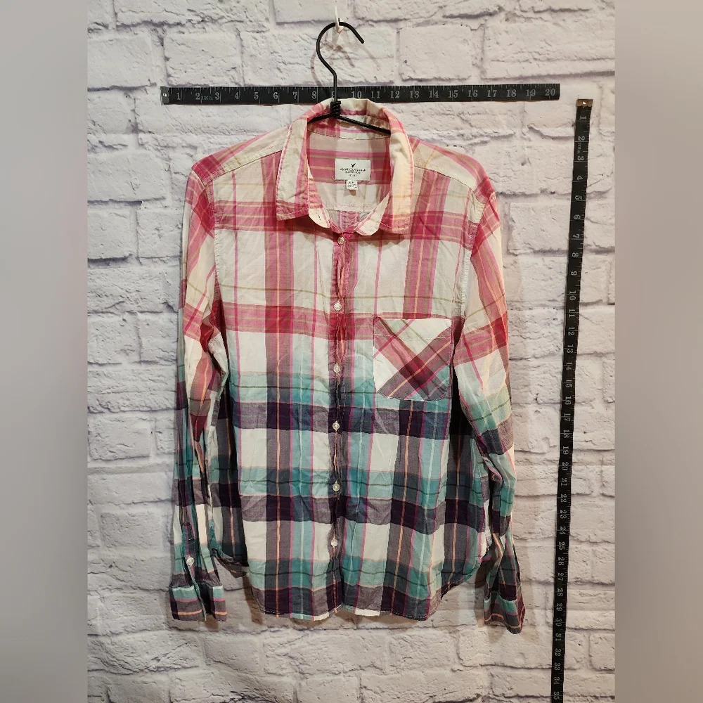 Vintage American Eagle plaid button down lightweight shirt Size Large